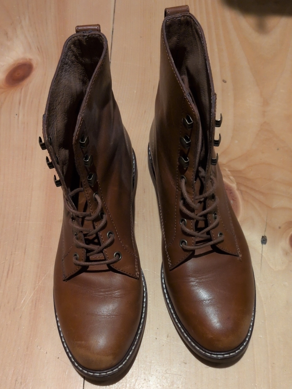Men's Brown Leather Lace-Up Boots